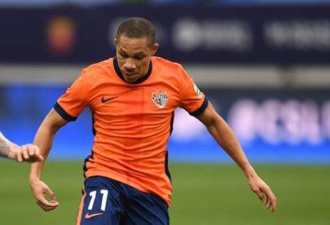 半岛体育主页-【中超】席尔瓦造点命中 海牛1比1扳平梅州难求一胜