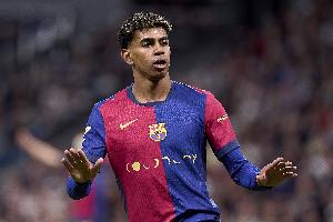 大场面先生，亚马尔生涯国家队&amp;俱乐部三次参加决赛，直接参与4球