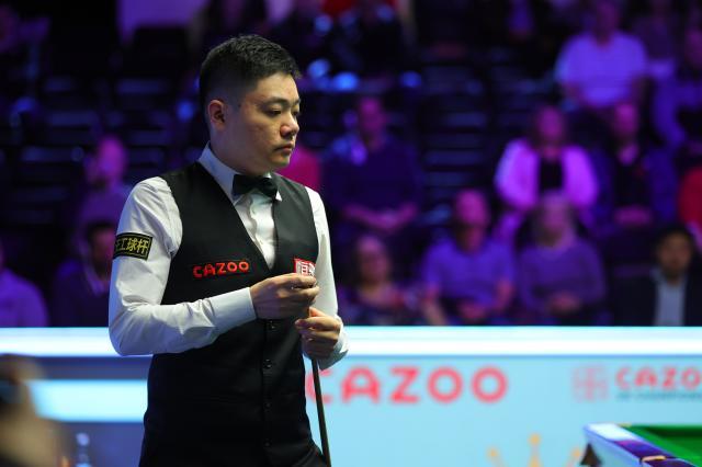 半岛体育主页-无缘英锦赛桂冠丁俊晖仍获信心 蛰伏三年重回正轨