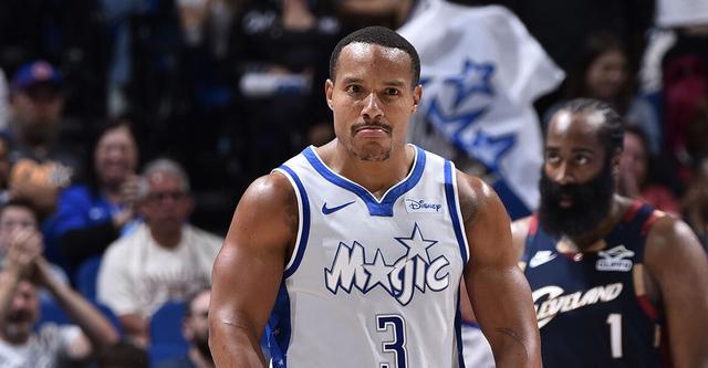 半岛体育正版官网-贝恩轰进制胜三分 哈登：这就是比赛 他投进了那记高难度投篮