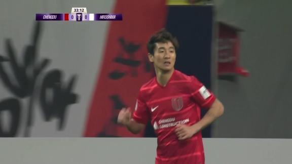 半岛体育正版官网-马德兴：韦世豪因伤缺席了与乌兹别克的比赛，吴少聪也才伤愈