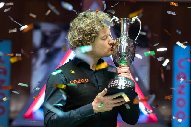 半岛体育主页-巡回锦标赛罗伯逊夺第20冠 奥沙利文吞赛季第五亚