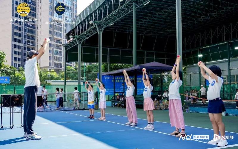 半岛体育官方地址-大湾区青少年网球培训广州黄埔站劳动节启营